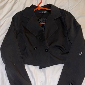 Cropped blazer